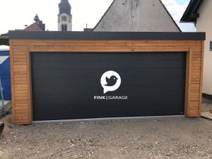 Fink Garage Neulußheim - Holzverkleidung Lärche Front